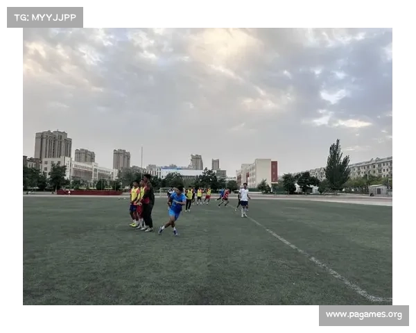 纯粹热爱铸就纯粹足球精神,守望梦想成就辉煌赛场 纯粹热爱铸就纯粹足球精神,守望梦想成就辉煌赛场