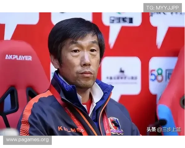 爆冷训练营惊艳表现获赞 主帅高度评价球员潜力与进步