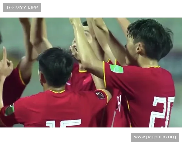 破纪录瞬间他双手指天庆祝背后隐藏的感人故事令人泪目 破纪录瞬间他双手指天庆祝背后隐藏的感人故事令人泪目