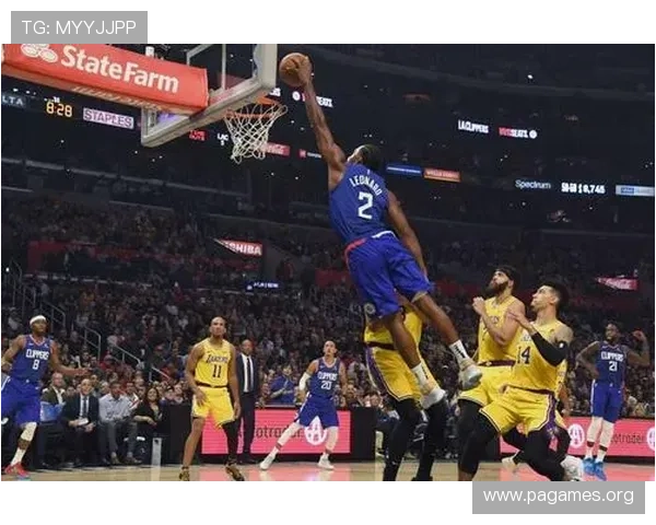 詹姆斯公开表态：我仍然渴望继续在赛场上拼搏与战斗