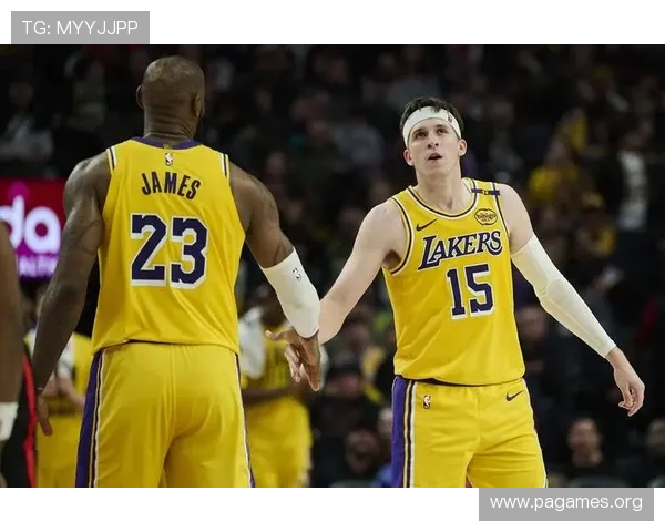 里夫斯爆发率湖人逆袭核心一战缔造四大里程碑本季多次砍下三十分